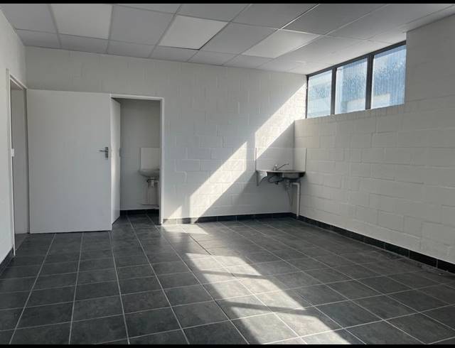 INDUSTRIAL PROPERTY TO RENT IN RETREAT INDUSTRIAL